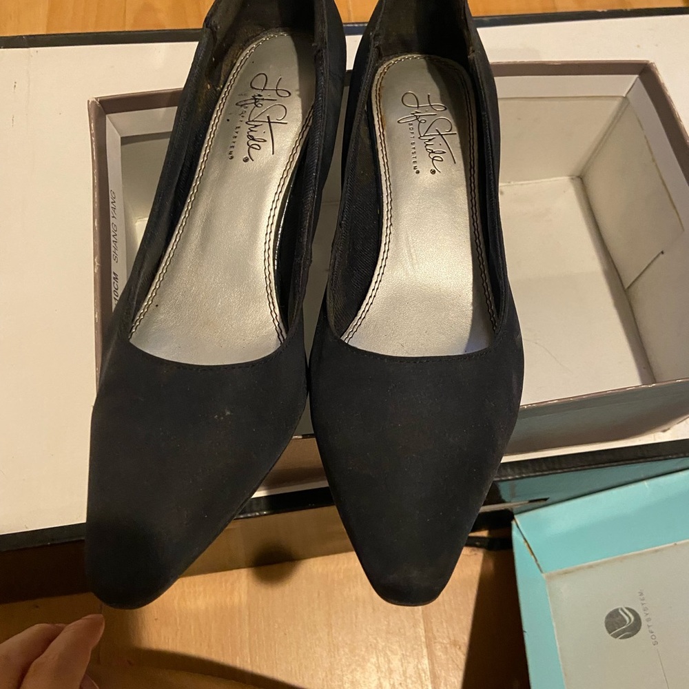 Lifestride Pumps Size: 8 Color: Navy